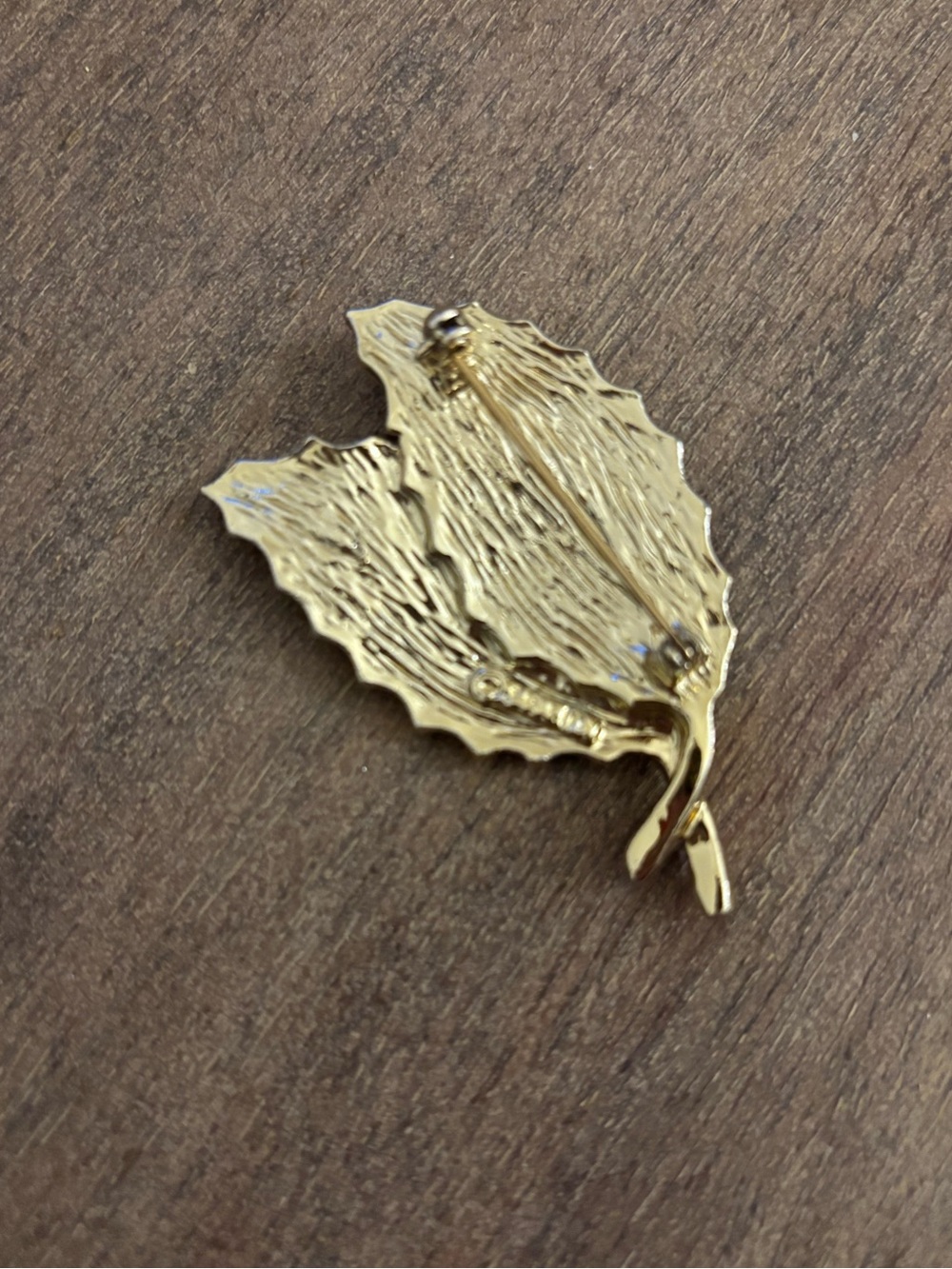 Gold-Tone Brown Leaf Brooch - Classic Women’s Jewelry Accent - Picture 2 of 2